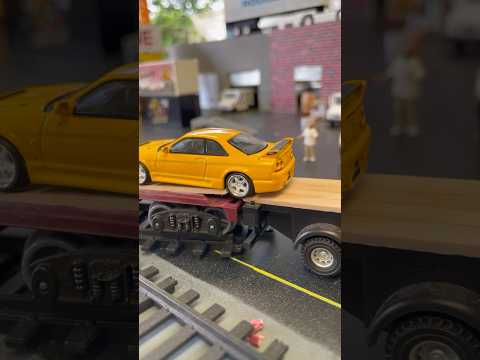 Dodgy Delivery 🚚💨 Nissan R33 GTR to the Dealership Pop Race Model #diecast #diorama #r33 #skyline