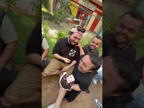 Bırak Herkes Düşman Sansın Bizi