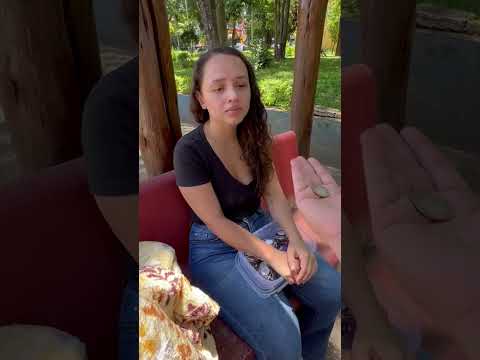 Milionário muda a vida de mãe solteira que perdeu seu anjinhoinjustamente 💔"