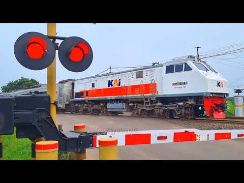 Alarm Baru | Perlintasan Kereta Api 67 Subang | ALKMAAR x VIALIS