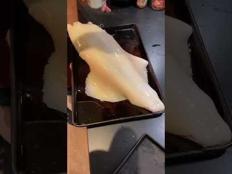 ¡Cocinando Calamar Gigante 🦑🍽️! ¡Receta Épica y Sabrosa! 🌟