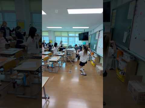 선생님 잠들었다 춤추자! #춤추는곰돌 #춤추는곰돌의랜덤댄스 #dance #music #댄스 #kpop #nobatidao #challenge #fyp #챌린지 #분평초등학교