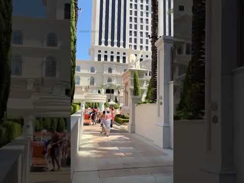 Man throws TV, other items from 21st floor of Vegas hotel