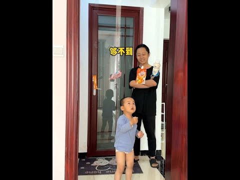 测试下米宝动脑能力，看看怎样才能够着#爸爸带娃 #人类幼崽成长记