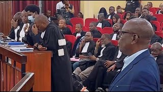 LE PROCSÈS DE CONSTANT LE VERDICT EN COURS