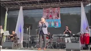 Mahoor - Arezoo kon ( Live in Tirgan Sweden ) ماهور - اجرای زنده  آرزو کن - تیرگان