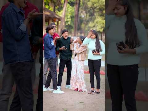 Are mummy ka phone tha