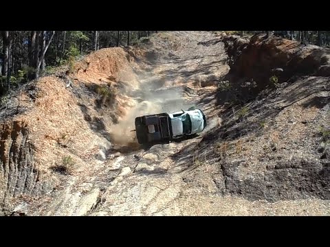 Mitsubishi Triton | Nissan Patrol and Mitsubishi Strada L200 On Rocky Route Steep Climb