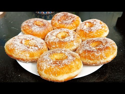 Soft, Fluffy Eggless Donuts || सच में यकीन नहीं होगा,जब इतना perfect घर में बनेगा 😋|| Donut Recipe |