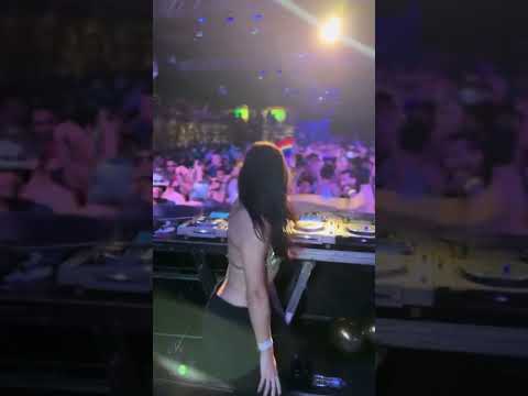 my public enjoy techno gigi to the París #remix #80smusic #techno #festivalmusic #gigi #edmmusic