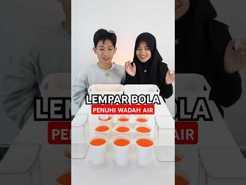 air penuh tapi jangan sombong!!! #couple #games #lemparbola #funny #shorts