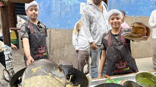 12 year hardworking viral boy selling vada pav in Delhi | Indian Street Food |