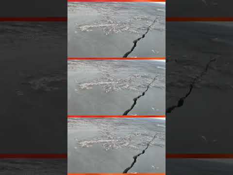 Kilauea's kilometre-long lava streams