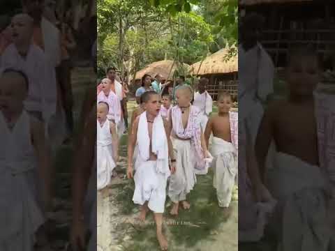 shakhi vrindaban jaungi kabhi na laut ke aaungi #videshi shrdhalu YouTube shot video song