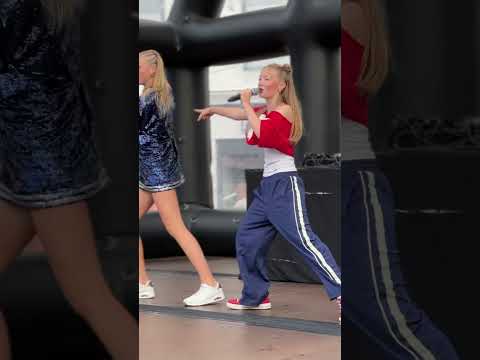 Als een tijger Live@Pieperfestival in Emmeloord! #pieperfestival #live #optreden #shorts