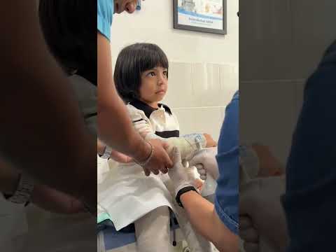 pake gyps barbar, lepas gyps malah rapih tu tangan di depan terus 😇🙃