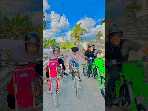 Carreras motocross vs bicicletas ๐๐ต๐ต #comedy #comedia #carreras