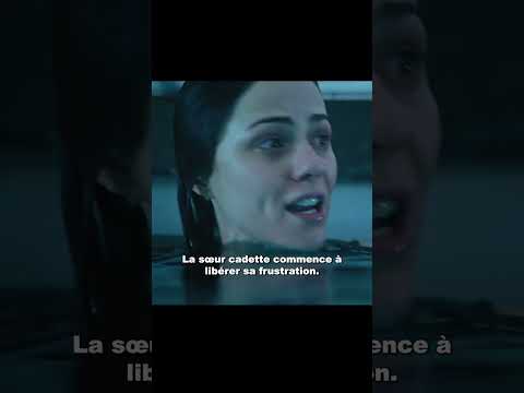 Les deux sœurs se retrouvent accidentellement coincées dans la piscine.