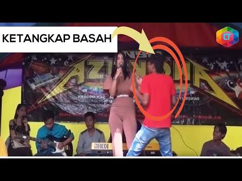 6 Momen Memalukan Di Panggung Dangdut Indonesia