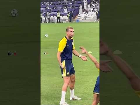 Ronaldo reacts to Messi chants from Al Ain fans 😂🐐🔥