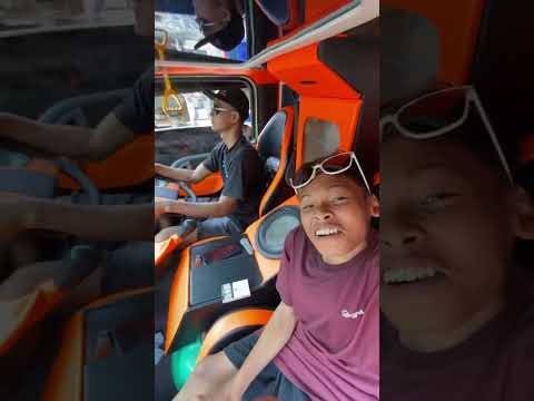 Beli bata bareng si Anya 😀