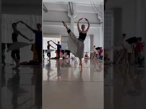 Ballerina #tututuesday mood | Intermezzo Ambassador Ballet Dancer Ellen Makela