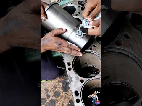 six sylinder diesel trucks engine ka Head ma sleep fitting #workshop #mechanic #shorts #viralshorts