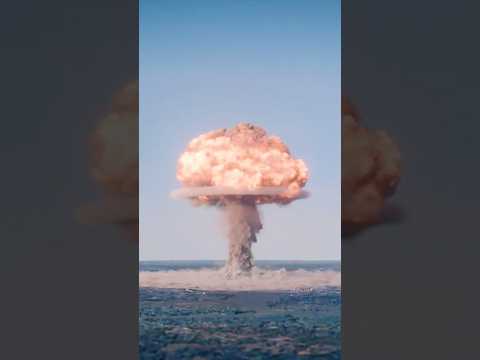 Ядерная бомба падает в город ☢️💥