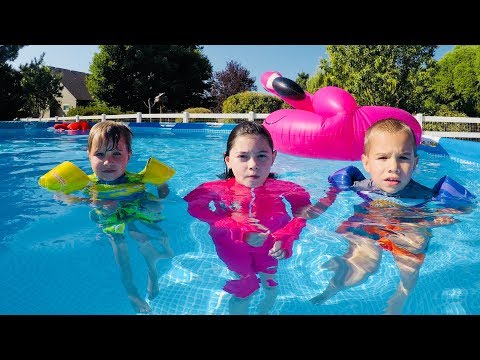 Pool Party GIANT Pink Flamingo! Summer Fun