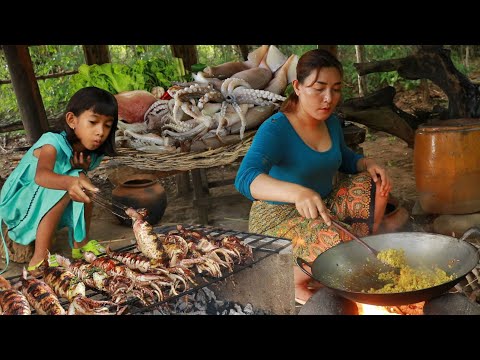 Mother cooking pork braised spicy with spice recipe-Roasted squid with pork braised eating delicious