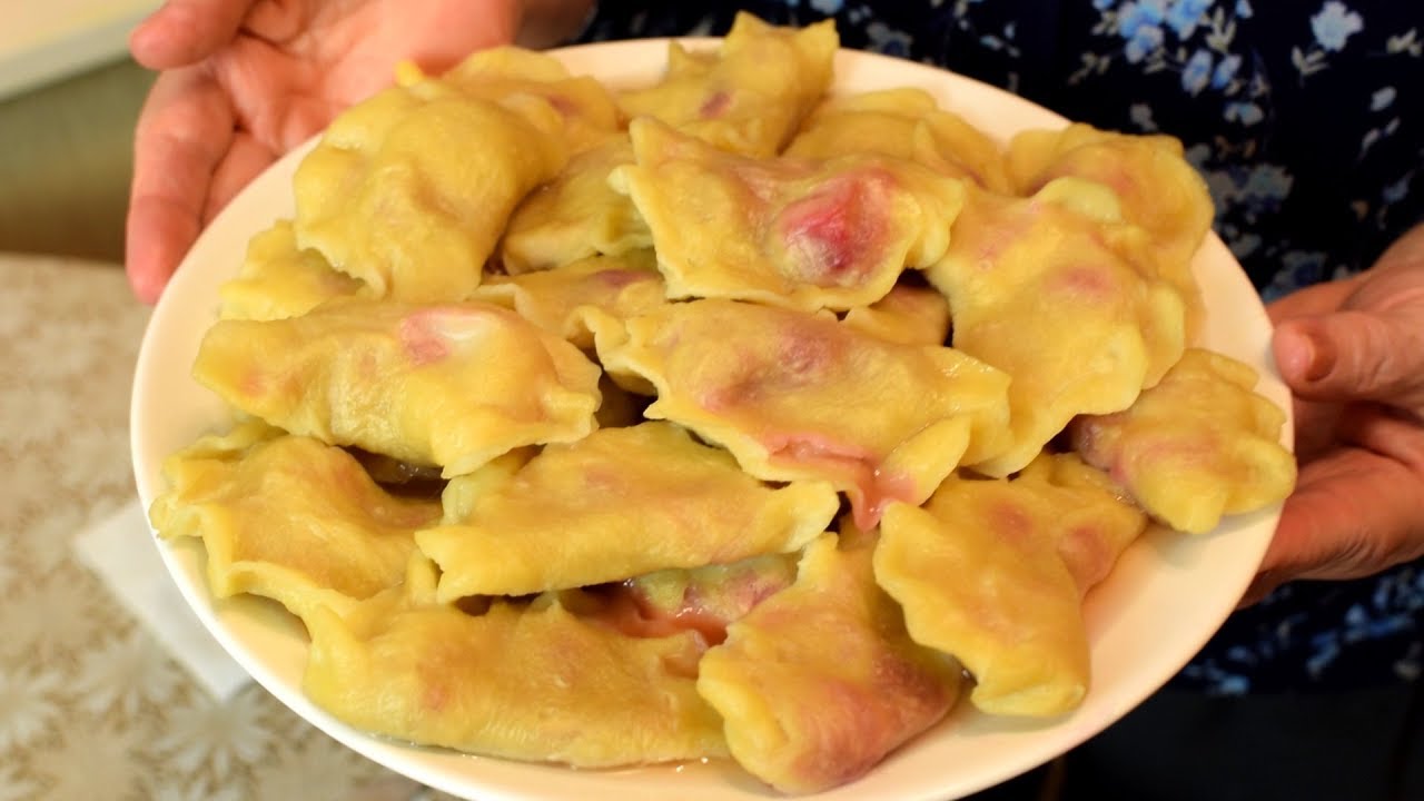 Вареники с вишней. Нежное, пышное тесто.