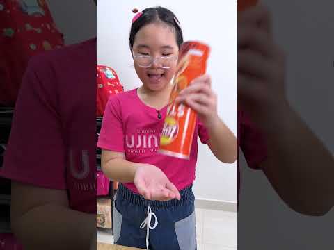 Mẹ có làm được kem dưa hấu socola không - Mom vs. Chocolate Watermelon Ice Cream 🤣 #food #shorts