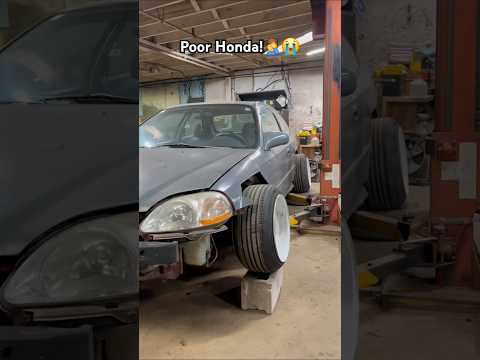 Poor Honda!🤦‍♂️😭#shorts #youtube #automobile #honda #civic #poor #omg #fastandfurious#cry @gmepr