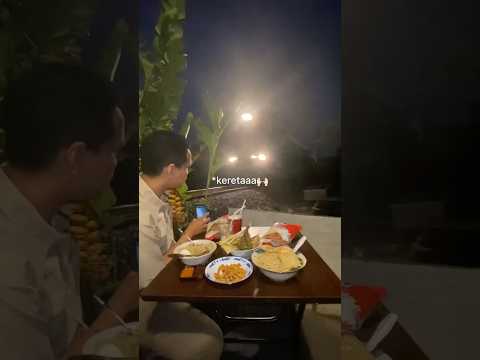 Makan samping keretaa #shorts #malang #kulinermalang #wisatamalang #gerrhasan