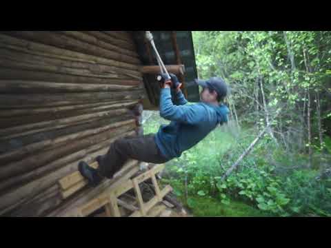 Mettäukot uudella mettäkämpällä ja tie melkein petti Jukan auton alta