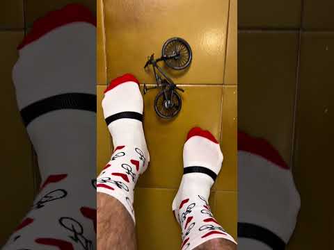 Would you like a mini bike like this one? Let me know in the comments. #dh #mtb #enduro #bike #xc