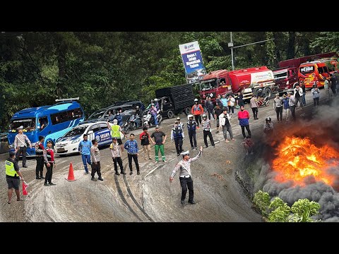 KABAR BURUK HARI INI !!! PENUH DRAMA, Sopir Truk Dari JAWA TENGAH Tersiksa Total di Sitinjau Lauik