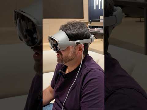 Trying Samsung’s $1,800 Galaxy XR Headset 🥽