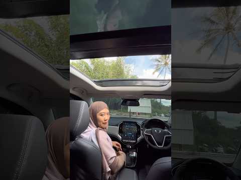 Jia Mobilnya Canggih Atapnya Bisa Kebuka Otomatis