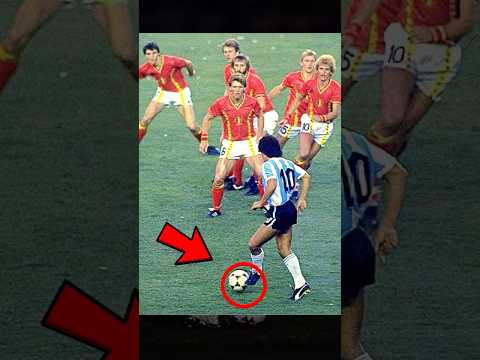 Maradona jogadas mágicas 🔥 #maradona #jogadorraiz #futebolraiz #futbol #skills #football