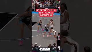Kelsey Mitchell with the MOVES 😅