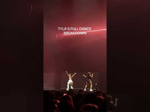 Tyla dancing on the stage | Full Performance Breakdown #tyla