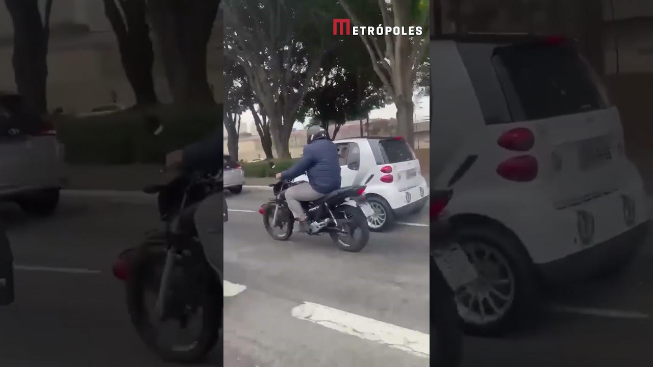 Motorista é flagrado arrastando motocicleta com o carro na Radial Leste em São Paulo