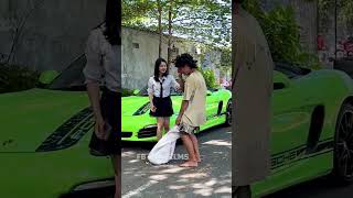 Padahal Masih Sekolah tapi Cewe Cantik ini Berhati Malaikat..