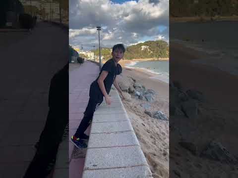 Fondo a la arena de la playa 🌞 #soysergi #vivetussueños #youtubeshorts #parkour #saltos