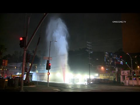 Crash into High Pressure Hydrant Causes Flooding