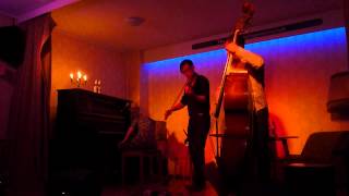 Caroline Keating - The Belt Horse & So Long Solange, Die WG Cologne, 04.10.2012 [Pt.1/13]