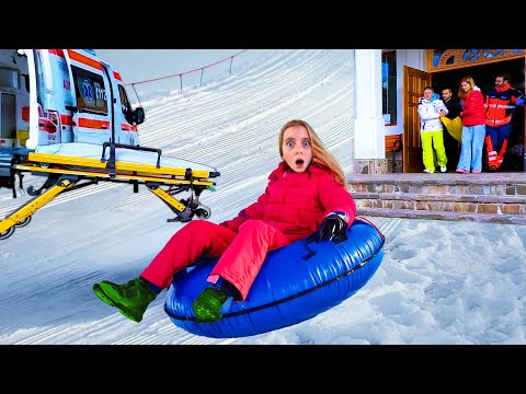 🚑 Am CHEMAT AMBULANȚA la BISERICĂ ⛪ A CĂZUT pe PÂRTIE 🏂 de CRĂCIUN 🌟