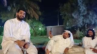 فنان عزيز مهاوي يعزف في قداحه بيت ابو شعر