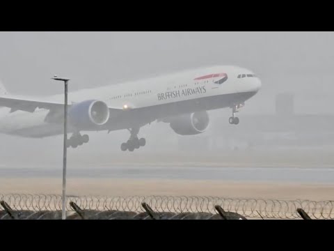 777 Landing Fails In Extreme Rain